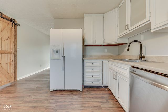 127 Oxbow Road, Bargersville, IN 46106