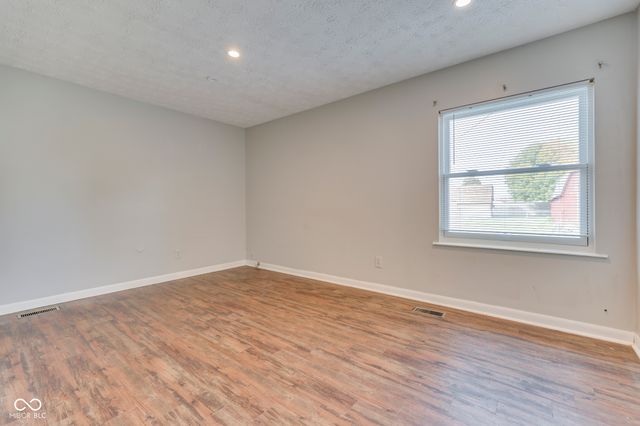 127 Oxbow Road, Bargersville, IN 46106