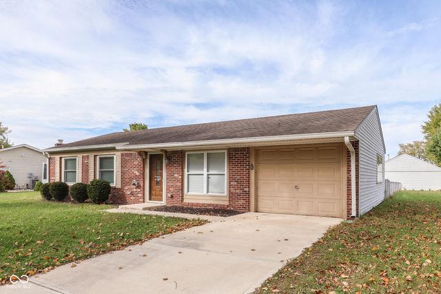 127 Oxbow Road, Bargersville, IN 46106