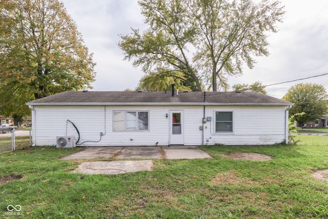127 Oxbow Road, Bargersville, IN 46106