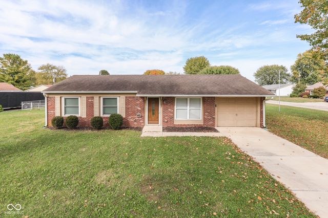 127 Oxbow Road, Bargersville, IN 46106