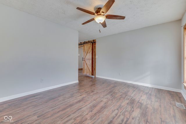 127 Oxbow Road, Bargersville, IN 46106