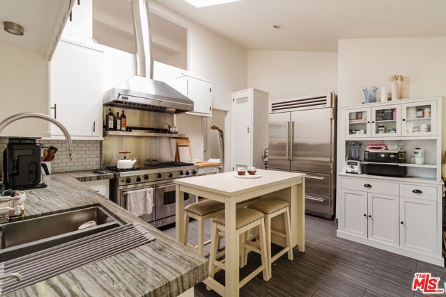 2433 Wilson Avenue, Venice (los Angeles), CA 90291