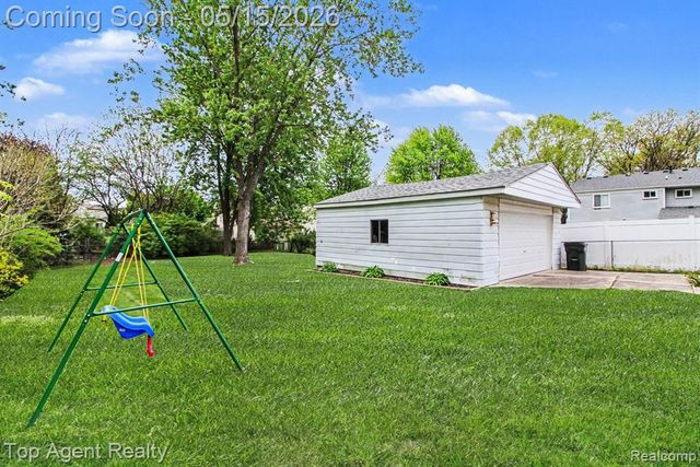 41636 Tetley Drive, Sterling Heights, MI 48313