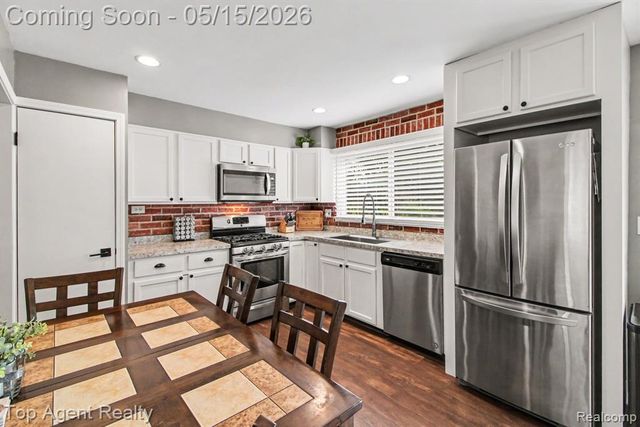 41636 Tetley Drive, Sterling Heights, MI 48313