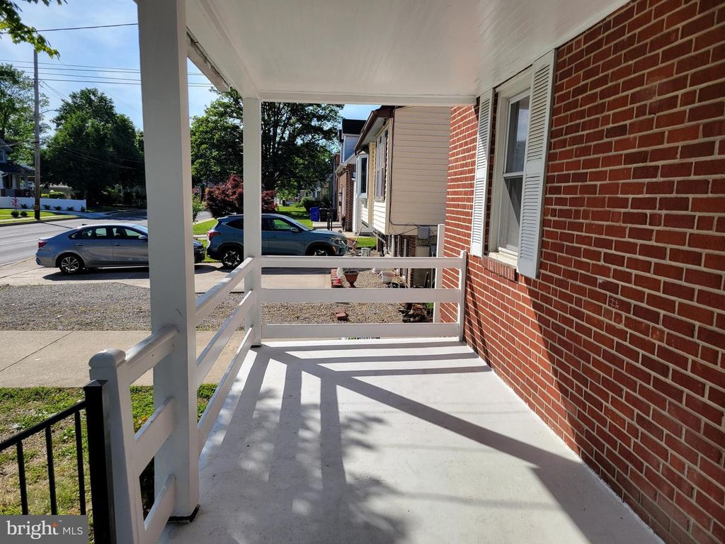 Image 5 of property listing at 329 TALBOTT AVE, Laurel, MD 20707