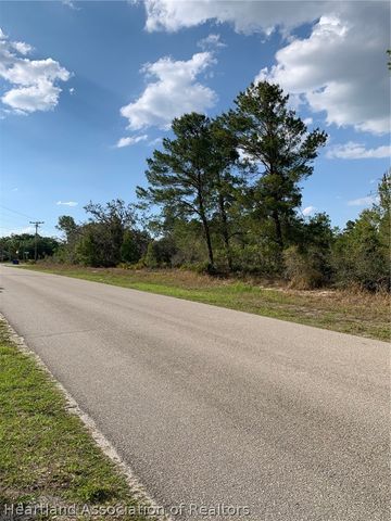 4718 Grand CONCOURSE Course, Sebring, FL 33875