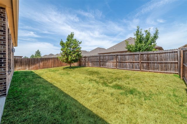 10917 Blaze Street, Aubrey, TX 76227
