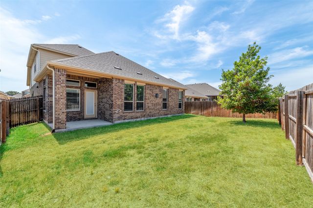10917 Blaze Street, Aubrey, TX 76227