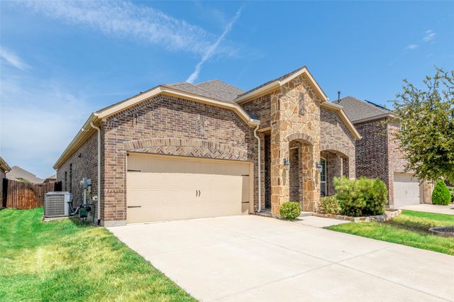10917 Blaze Street, Aubrey, TX 76227