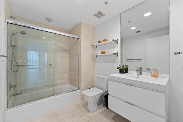 17301 Biscayne Blvd 1401, North Miami Beach, FL 33160