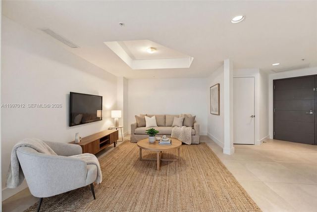 17301 Biscayne Blvd 1401, North Miami Beach, FL 33160