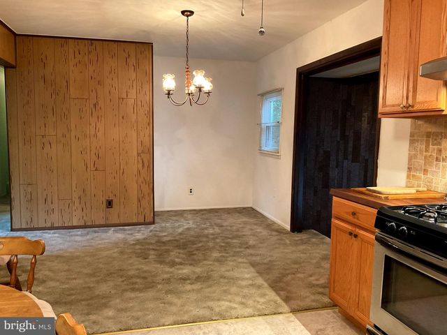 207 HIGHLAND AVE, Sewell, NJ 08080
