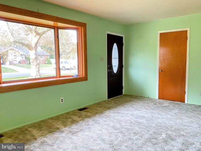 207 HIGHLAND AVE, Sewell, NJ 08080