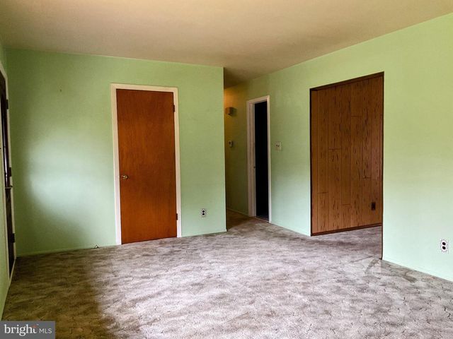 207 HIGHLAND AVE, Sewell, NJ 08080