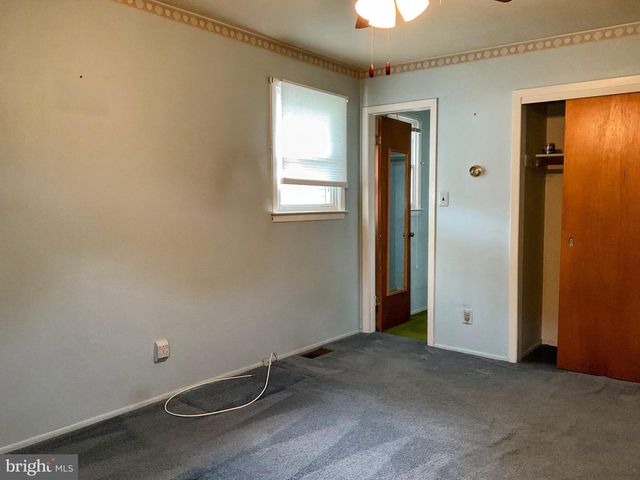 207 HIGHLAND AVE, Sewell, NJ 08080