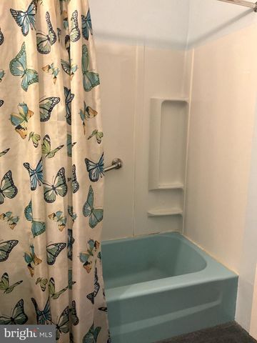 207 HIGHLAND AVE, Sewell, NJ 08080