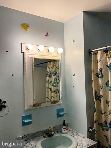 207 HIGHLAND AVE, Sewell, NJ 08080