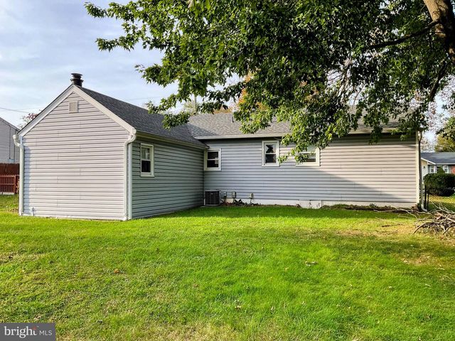 207 HIGHLAND AVE, Sewell, NJ 08080