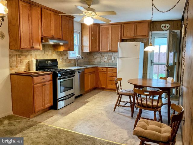 207 HIGHLAND AVE, Sewell, NJ 08080