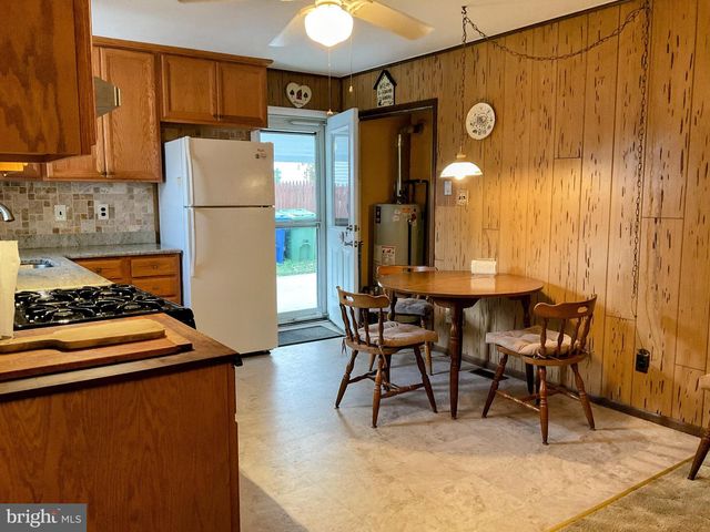207 HIGHLAND AVE, Sewell, NJ 08080