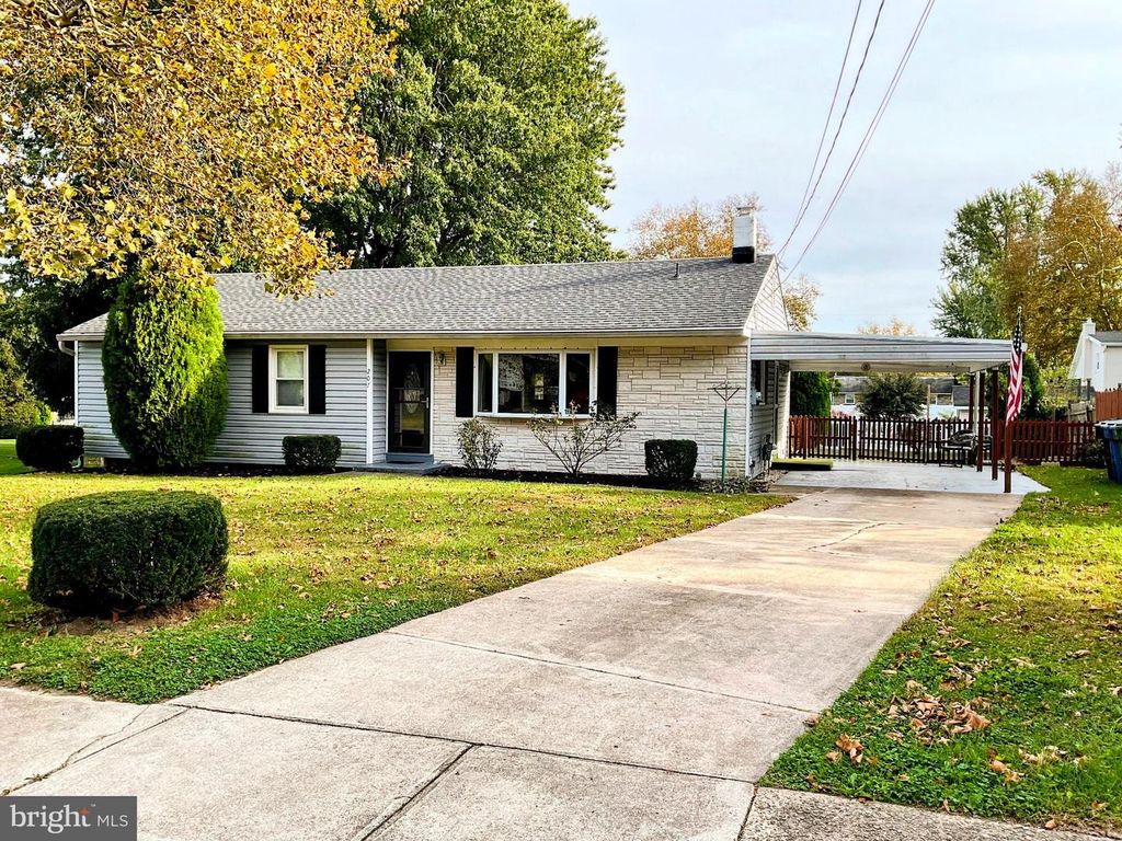 207 HIGHLAND AVE, SEWELL, NJ 08080 — exterior