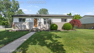 26457 Willow Cove, Woodhaven, MI 48183