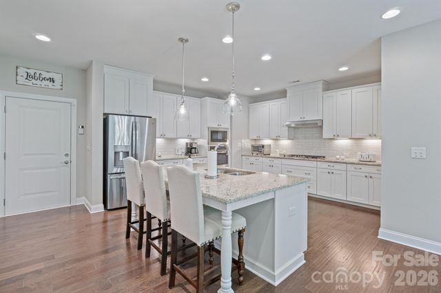 109 Athens Court, Mooresville, NC 28115