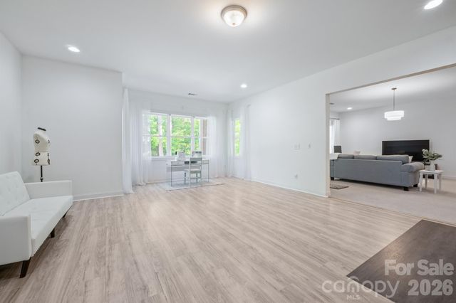 109 Athens Court, Mooresville, NC 28115