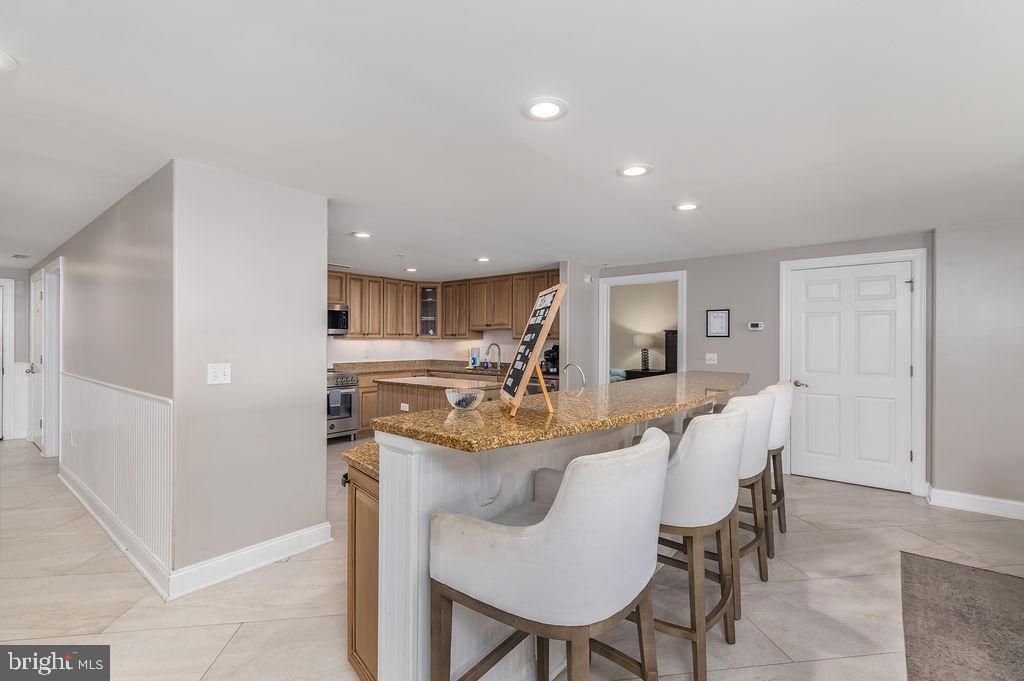 Image 12 of property listing at 6 7TH ST #601, Ocean City, MD 21842