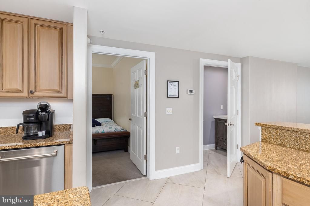 Image 22 of property listing at 6 7TH ST #601, Ocean City, MD 21842