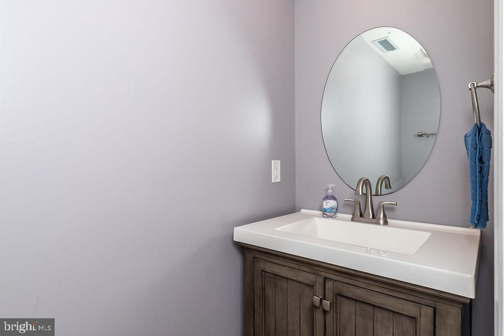 Image 36 of property listing at 6 7TH ST #601, Ocean City, MD 21842