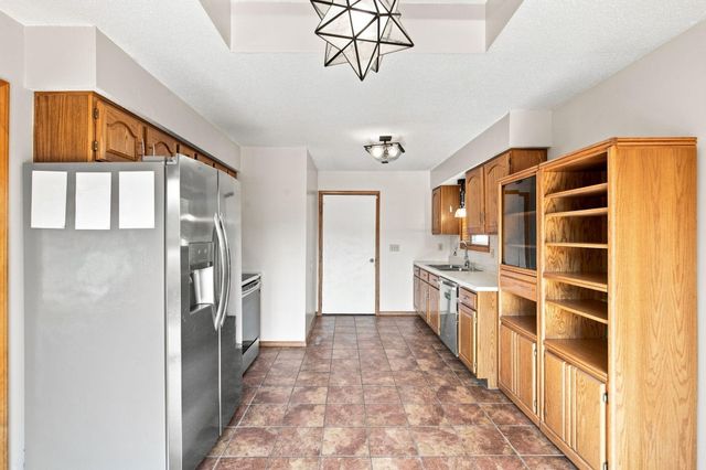 970 Creekside Place, Nixa, MO 65714
