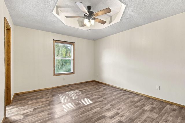 970 Creekside Place, Nixa, MO 65714