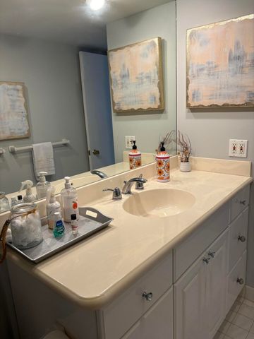 2200 NE 33rd Avenue 14j, Fort Lauderdale, FL 33305