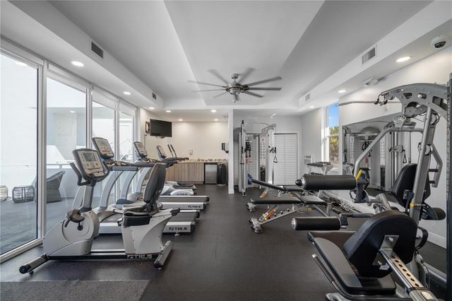 2200 NE 33rd Avenue 14j, Fort Lauderdale, FL 33305