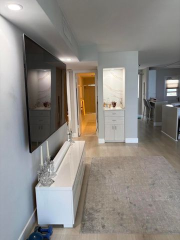 2200 NE 33rd Avenue 14j, Fort Lauderdale, FL 33305