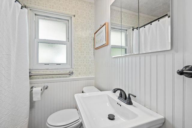 4004 Barthel Avenue, Columbus, OH 43227