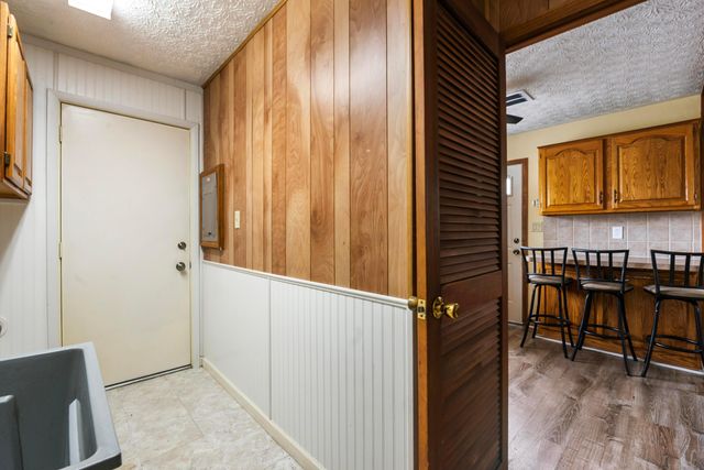 4004 Barthel Avenue, Columbus, OH 43227