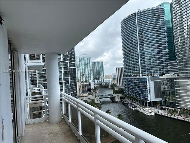 901 Brickell Key Blvd 2005, Miami, FL 33131