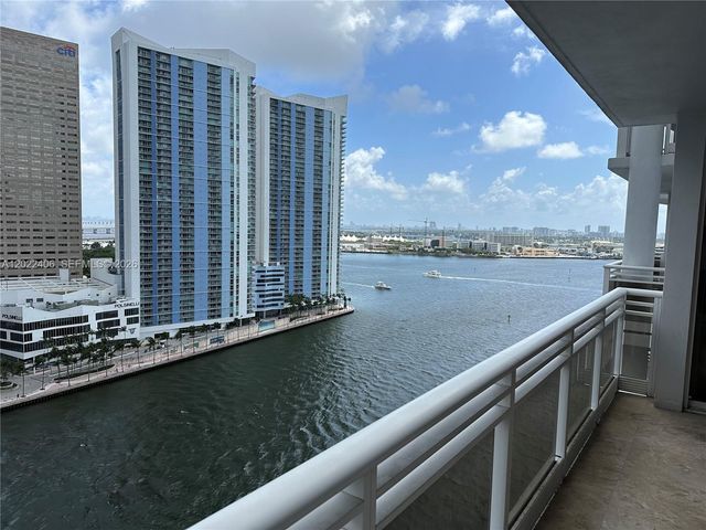 901 Brickell Key Blvd 2005, Miami, FL 33131