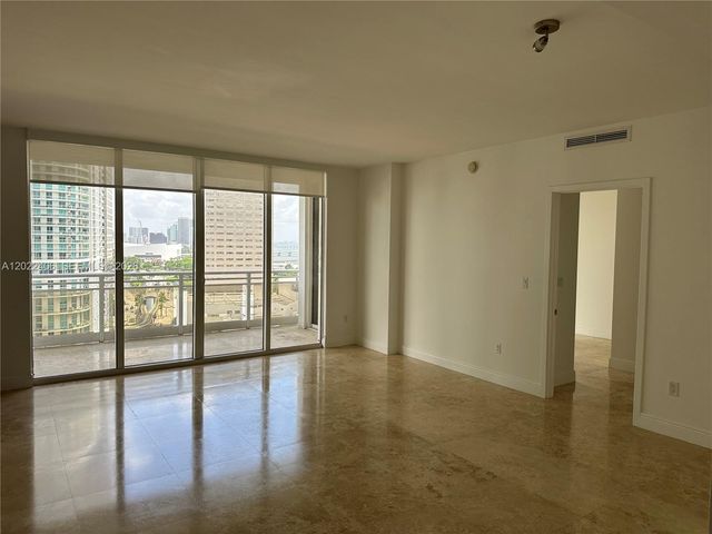 901 Brickell Key Blvd 2005, Miami, FL 33131