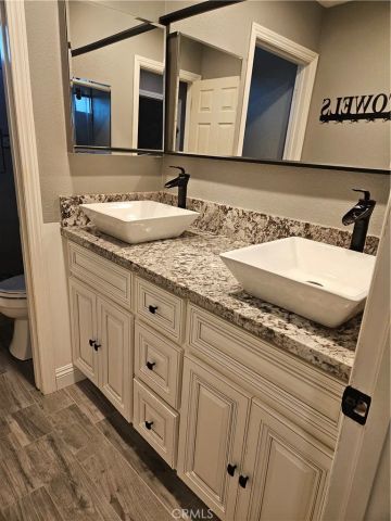 2085 Dove Court, Corona, CA 92882