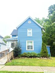 31 West Lucas Avenue, Dunkirk, NY 14048