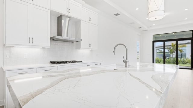 5084 Lido Key Lane, Westlake, FL 33470
