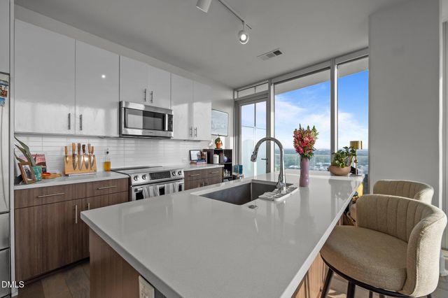 110 N Corcoran Street 2101, Durham, NC 27701