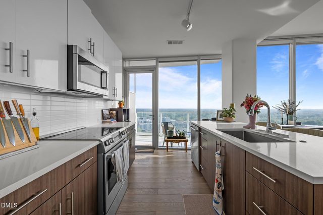 110 N Corcoran Street 2101, Durham, NC 27701