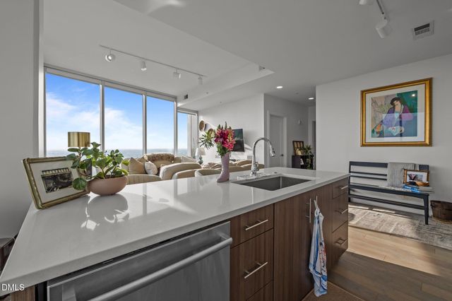 110 N Corcoran Street 2101, Durham, NC 27701