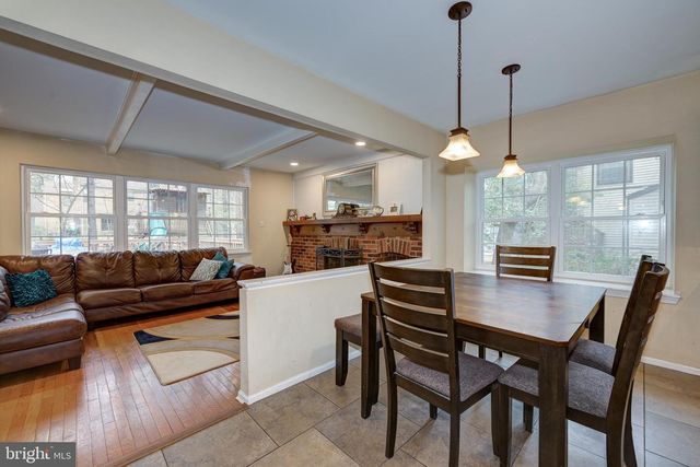 8 BATTERY HILL DR, Voorhees, NJ 08043