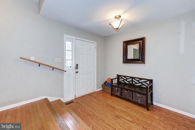 8 BATTERY HILL DR, Voorhees, NJ 08043